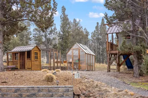 7524 SE Madison Avenue Prineville OR 97754