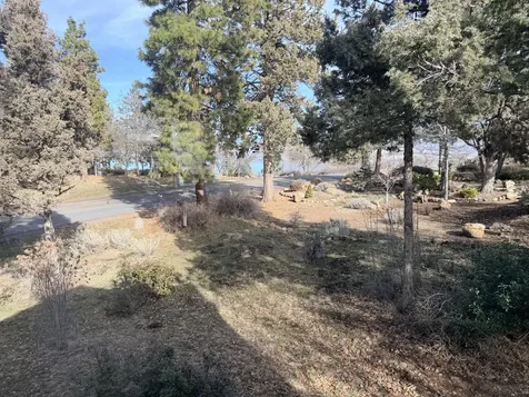 6245 Coopers Hawk Road Klamath Falls OR 97601