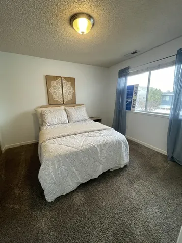 2101 Poplar Drive Medford OR 97504