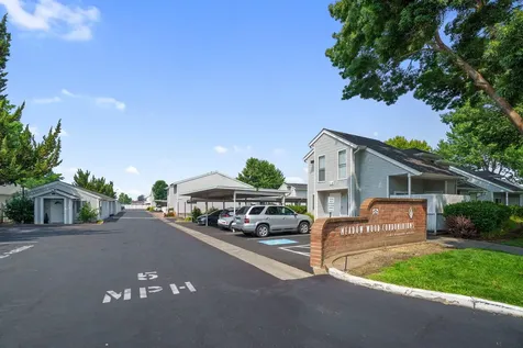 2101 Poplar Drive Medford OR 97504
