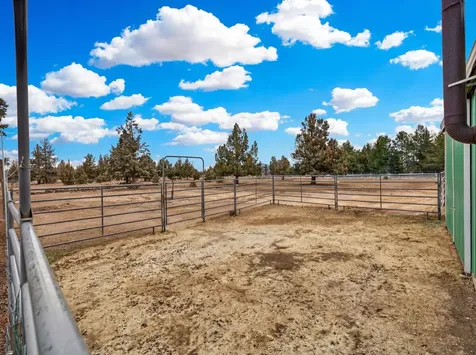 5404 SW Badger Road Terrebonne OR 97760