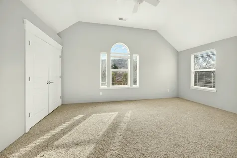 4553 Wolf Run Drive Medford OR 97504