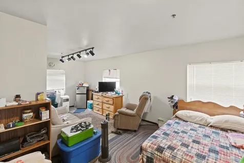 615 SW Evergreen Avenue Redmond OR 97756