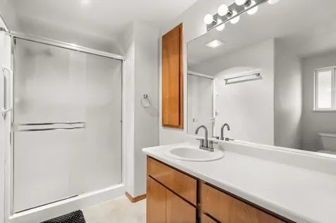 992 Glengrove Avenue Central Point OR 97502