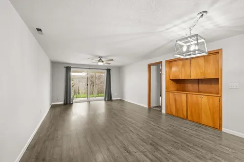 992 Glengrove Avenue Central Point OR 97502