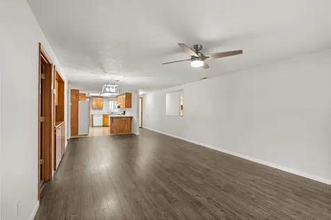 992 Glengrove Avenue Central Point OR 97502