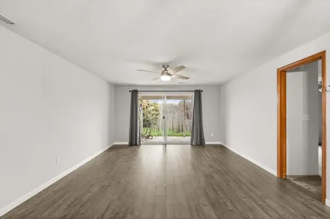 992 Glengrove Avenue Central Point OR 97502