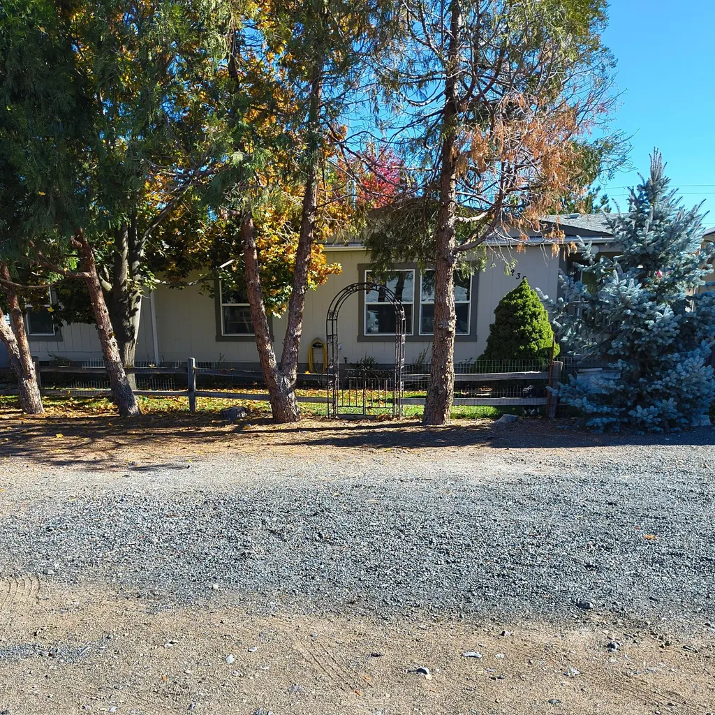 235 N Roosevelt Street Merrill OR 97633