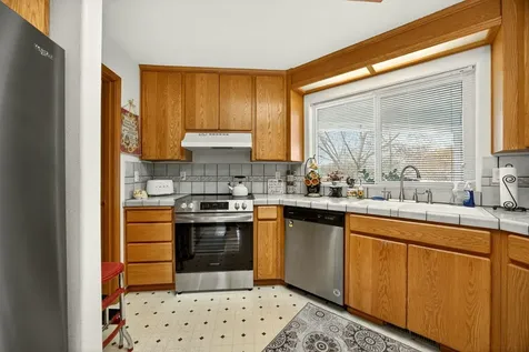 1087 Oak Knoll Drive Ashland OR 97520