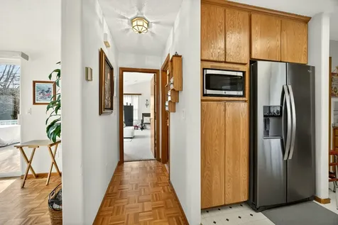1087 Oak Knoll Drive Ashland OR 97520