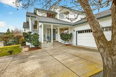 1087 Oak Knoll Drive Ashland OR 97520