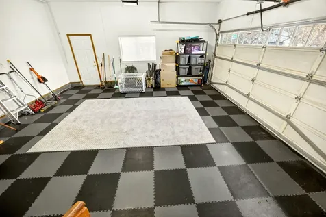 1087 Oak Knoll Drive Ashland OR 97520