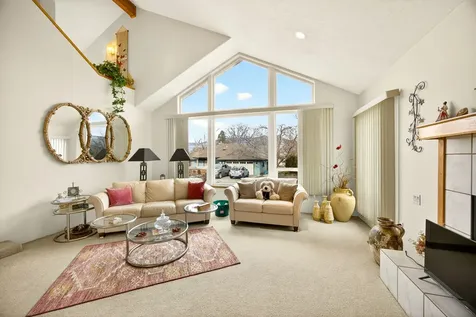 1087 Oak Knoll Drive Ashland OR 97520