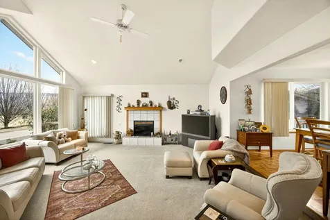 1087 Oak Knoll Drive Ashland OR 97520