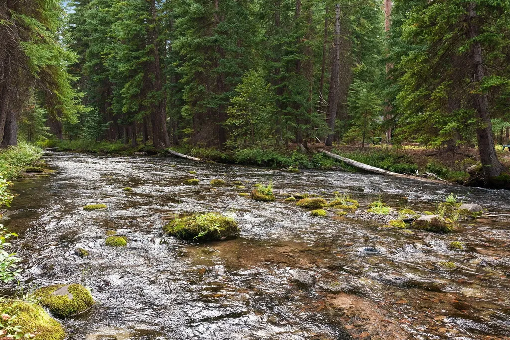 16330 Skyline Drive Bend OR 97703