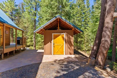 16330 Skyline Drive Bend OR 97703