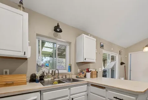 55762 Snow Goose Road Bend OR 97707