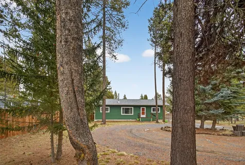 55762 Snow Goose Road Bend OR 97707