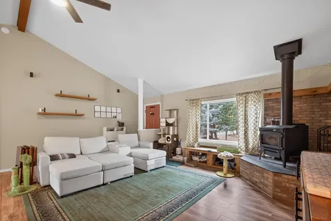 55762 Snow Goose Road Bend OR 97707