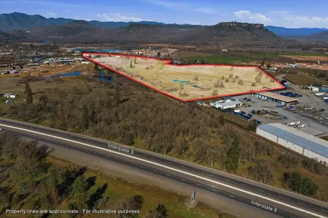 7505 Blackwell Road Central Point OR 97502