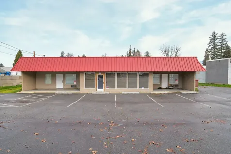 1480 Rogue River Highway Grants Pass OR 97527
