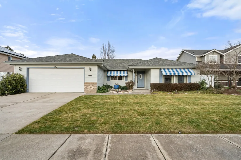 802 Brandon Street Central Point OR 97502