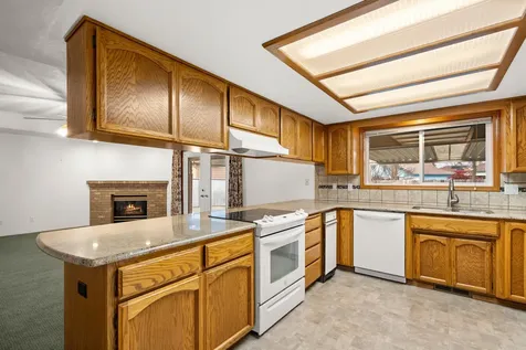 802 Brandon Street Central Point OR 97502