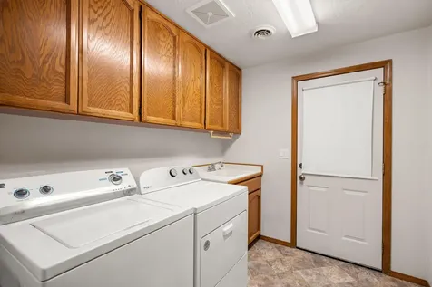 802 Brandon Street Central Point OR 97502
