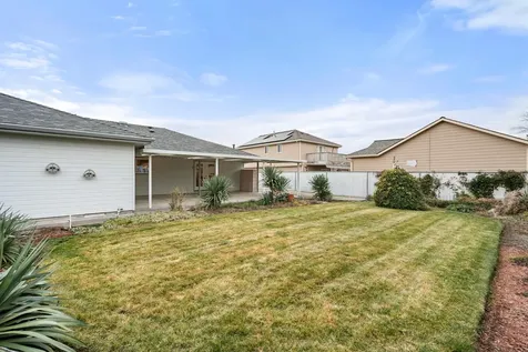 802 Brandon Street Central Point OR 97502