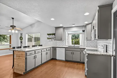 388 Crystal Drive Eagle Point OR 97524