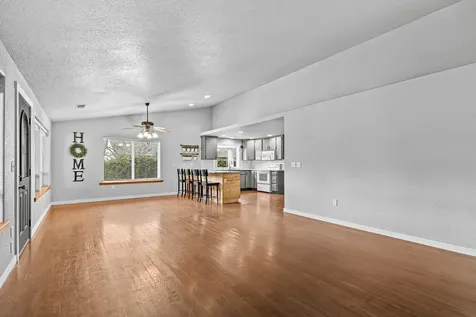 388 Crystal Drive Eagle Point OR 97524