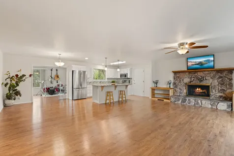 262 Lathrop Lane Grants Pass OR 97526