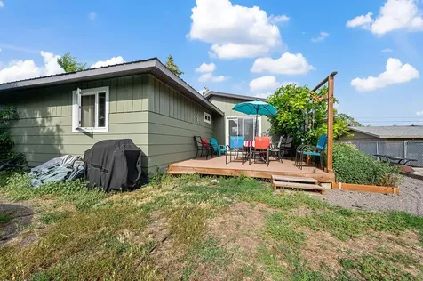 2430 Berkeley Street Klamath Falls OR 97601
