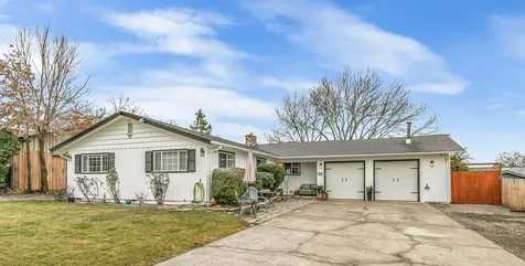 1537 Yucca Street Medford OR 97504