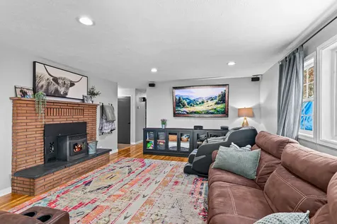 1537 Yucca Street Medford OR 97504