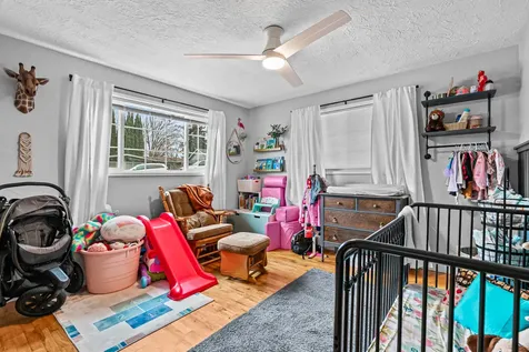 1537 Yucca Street Medford OR 97504