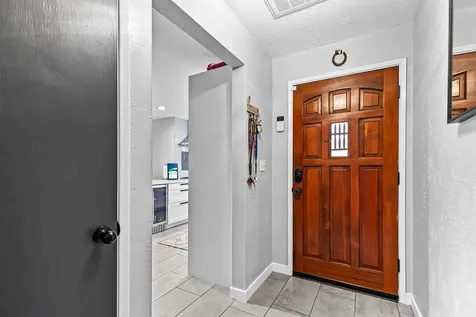 1537 Yucca Street Medford OR 97504