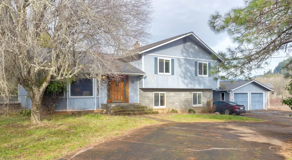 377 Fir Point Lane Glendale OR 97442