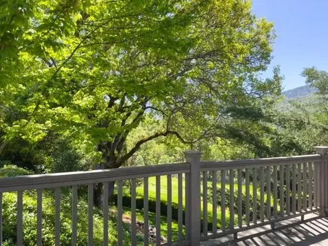 925 Galls Creek Road Gold Hill OR 97525