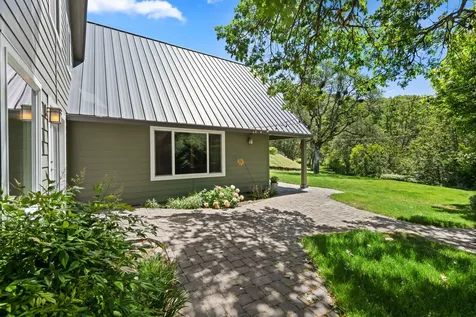 925 Galls Creek Road Gold Hill OR 97525