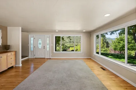 925 Galls Creek Road Gold Hill OR 97525