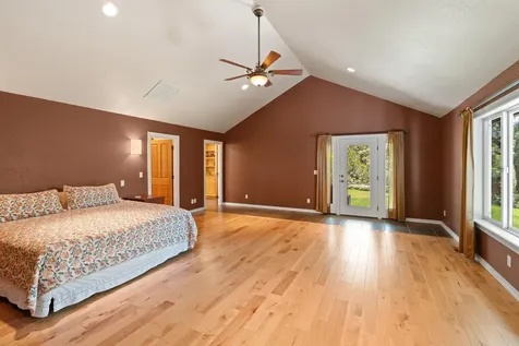 925 Galls Creek Road Gold Hill OR 97525
