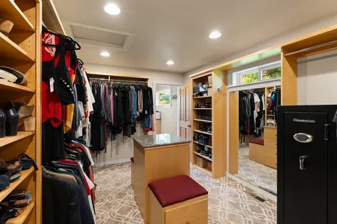 925 Galls Creek Road Gold Hill OR 97525