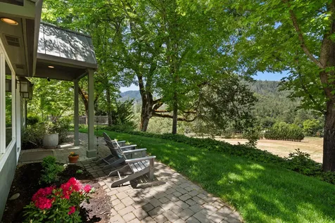 925 Galls Creek Road Gold Hill OR 97525