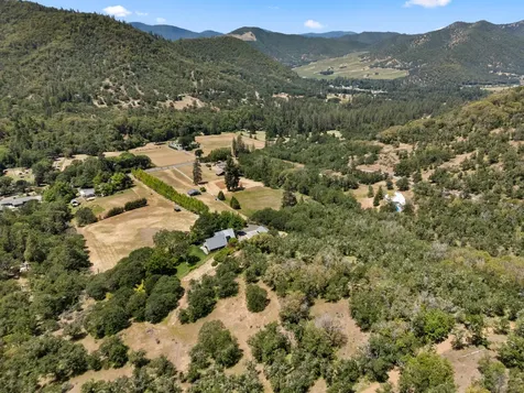 925 Galls Creek Road Gold Hill OR 97525