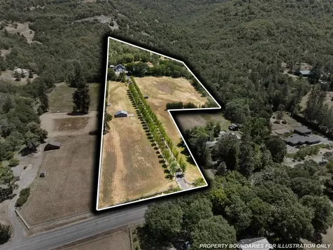 925 Galls Creek Road Gold Hill OR 97525