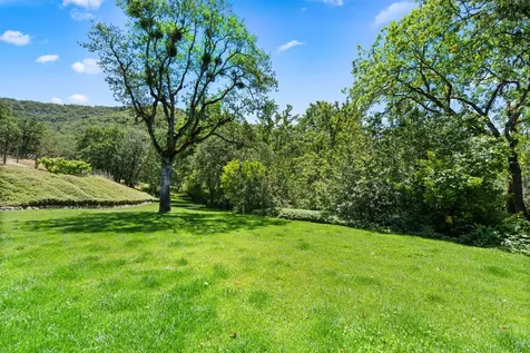 925 Galls Creek Road Gold Hill OR 97525