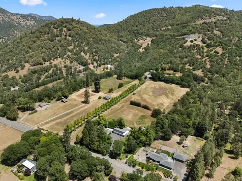 925 Galls Creek Road Gold Hill OR 97525