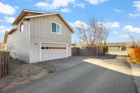 20606 Songbird Lane Bend OR 97702