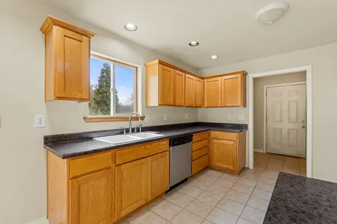 1910 Carton Way Grants Pass OR 97526